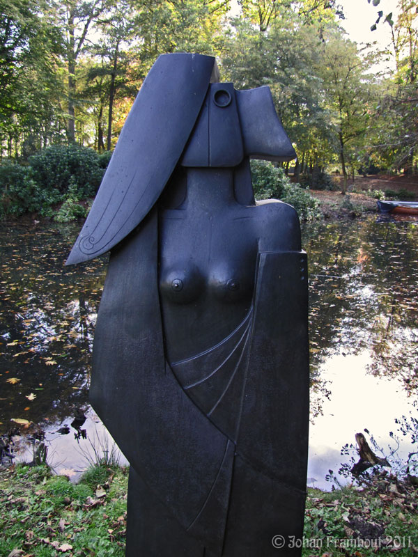 Art7d.be, Kunst in België, Fotografie van beelden in het Middelheim beeldenpark te Antwerpen, p1, herfst