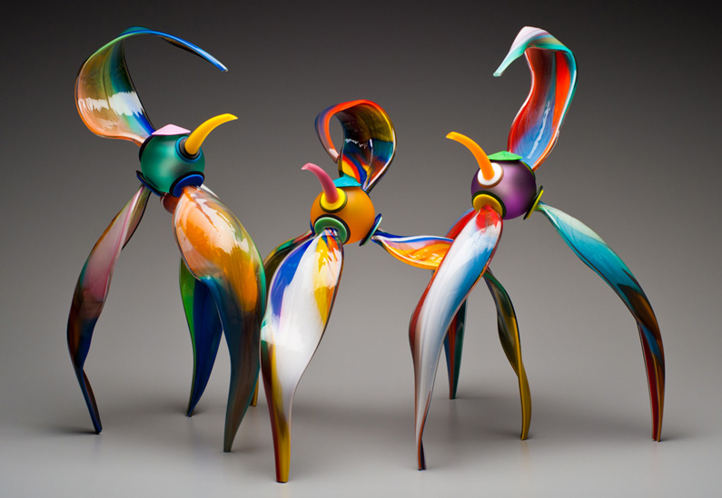 Stephan Cox, Dancing Theepots, glass sculpture